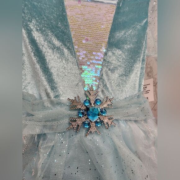 Nwt Halloween Girls Light-up Icy Snow Princess Fantasy Costumes, Sz M 7/8 - Picture 9 of 13